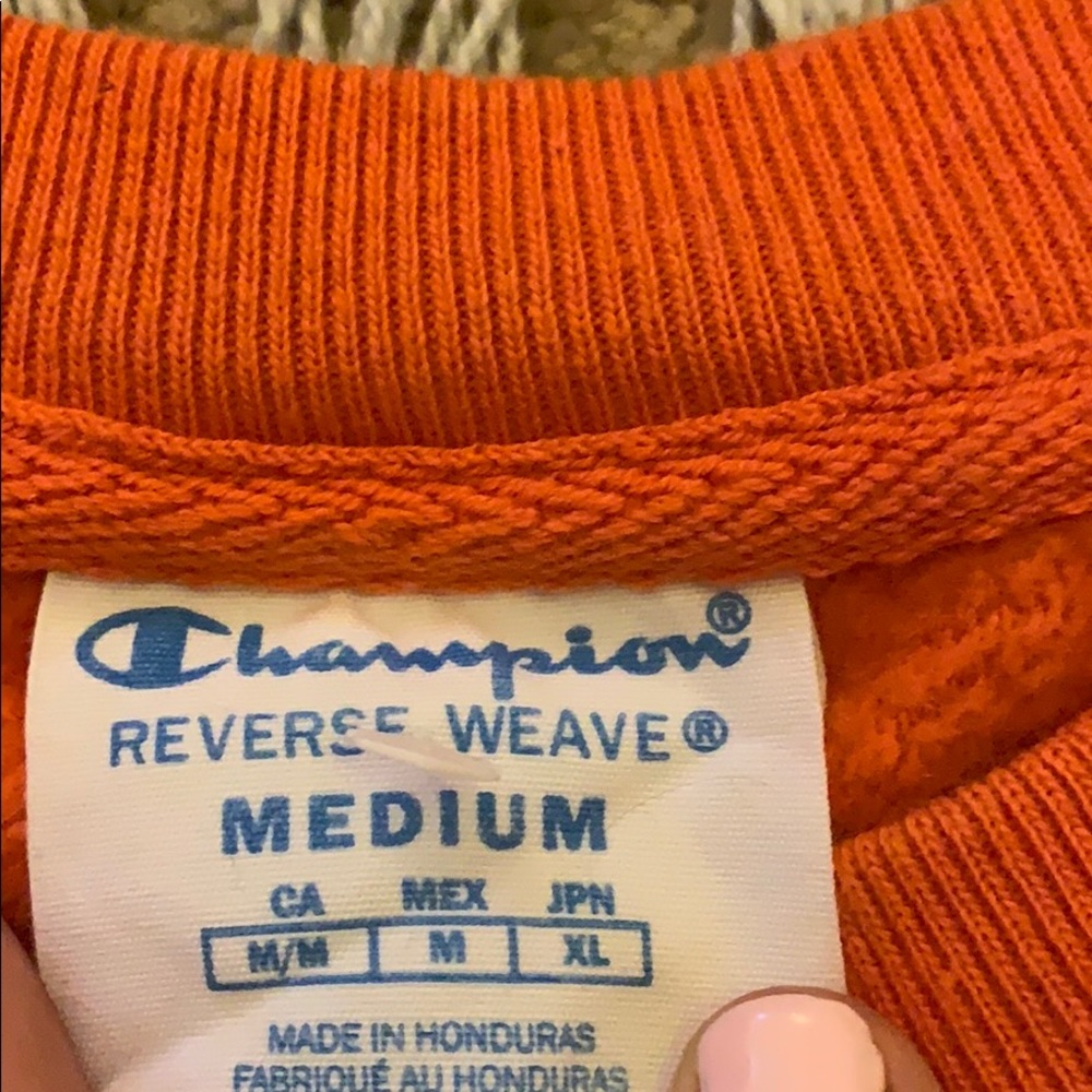 Champion pull over - Picture 5 of 5